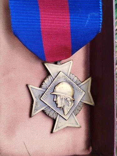 Medaille croix des - des, services