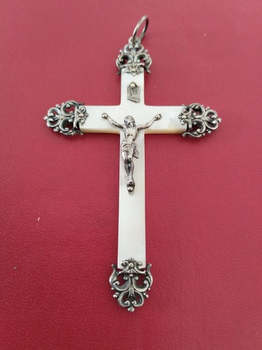 Ancien pendentif croix jésus - ancien,