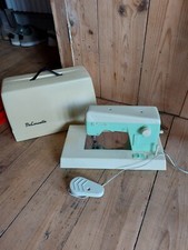 Ancien jouet vintage machine à coudre macousette 1950 1960