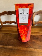 Coffret de luxe et bouteille vide de whisky MACALLAN Collector Edition limitée