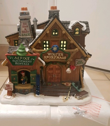 Porcelain lighted building - lighted, /