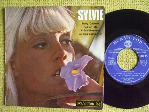 Sylvie vartan baby - baby, capone