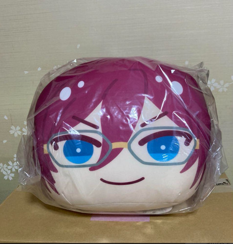 Peluche poupée peluche