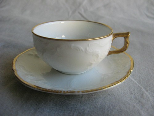 Très jolie petite tasse - , en