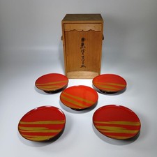 Ensemble cinq assiettes - ensemble,
