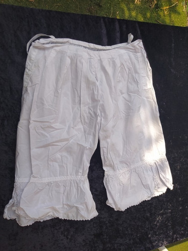Culotte fendue ancienne - , en