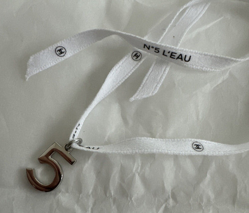 Chanel ruban breloque 5 - ruban,