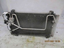 Condenseur climatisation 8845005101 Toyota AVENSIS II