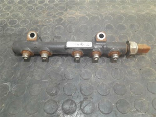 Fm5q 9d280 rampe injection - fm5q-9d280-aa,