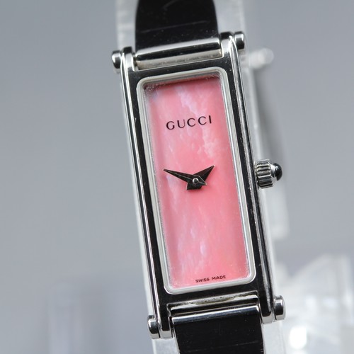 Presque comme neuve montre - neuve],