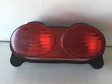 UN FEU ARRIERE ROUGE ORIGINE MOTO KAWASAKI 750 ZR7S ZR7 S 2001-2003