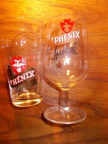 Deux verres bière phenix - deux,
