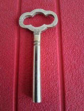 ANCIENNE Clé de Réveil  OFFICIER