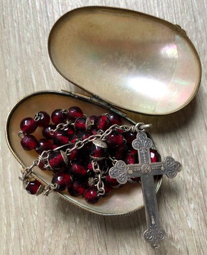 Collection religion boite oeuf - religion,