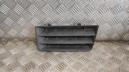 Grille calandre avant droite - ,