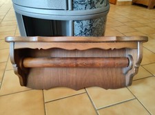 Etagere murale en bois avec rouleau devidoir