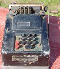 ANCIENNE MACHINE A CALCULER  U.S.A "LOURDE"