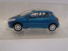 Peugeot 207 bleu norev