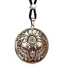 Collier pendentif scarabée