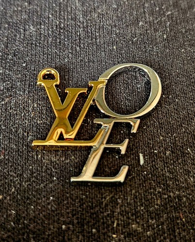 Louis vuitton pendentif - louis,