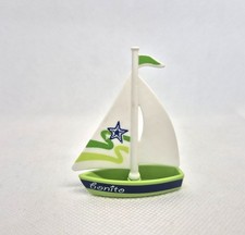 VOILIER  BATEAU COQUE VERTE ET