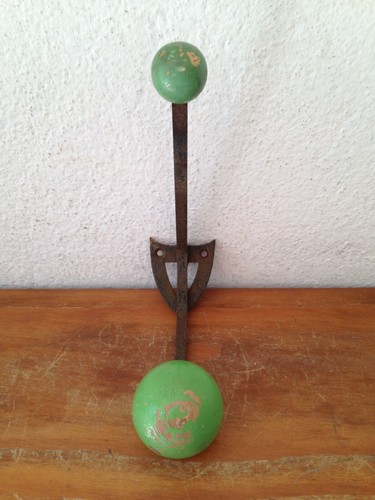 Superbe patère boule - patère,