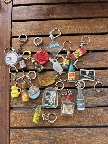Lot porte clefs divers sur - lot,
