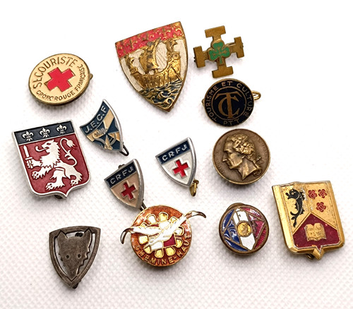 Lot insignes scouts - lot,