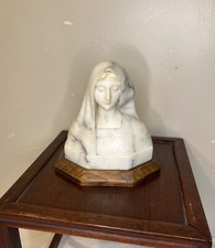 Buste En Marbre