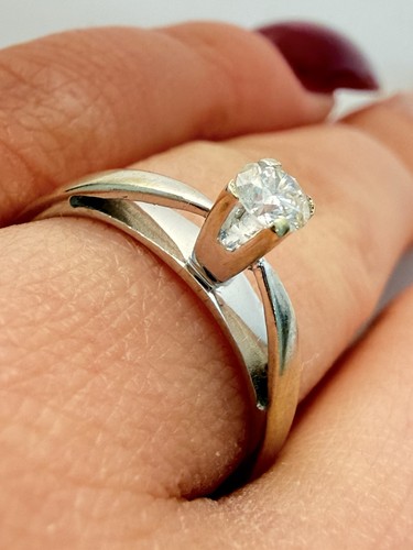 Bague carats 750 1000 - or, 18