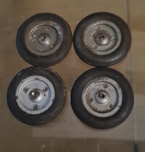 Roues camion tôle - camion,
