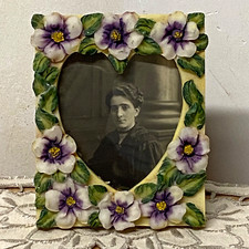 Petit Cadre Photo Rétro à Poser Décor Fleurs Photo Forme Coeur 9 x 7.5 cm