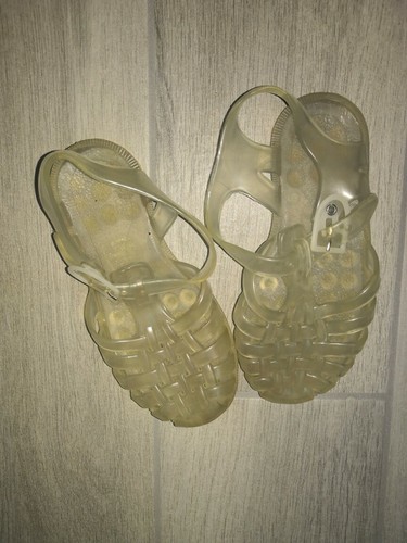 Chaussures pieds sandales - chaussures,