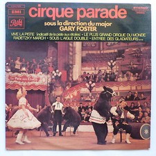 Cirque parade Dir : Major GARY