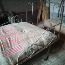 Lits anciens fer forgé,  un