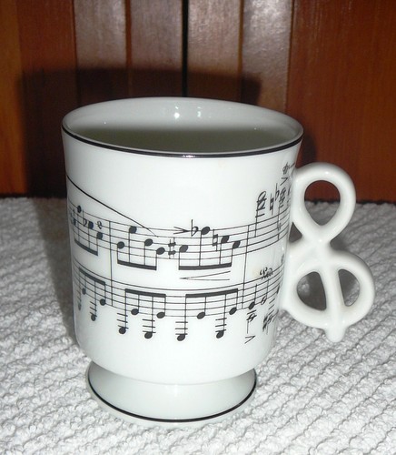 Mug musical notes treble - &,