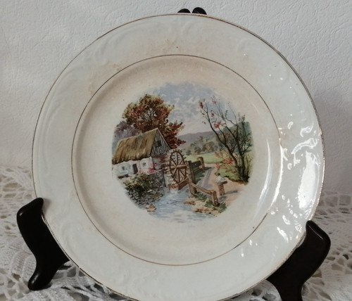 Assiette très ancienne terre - assiette,