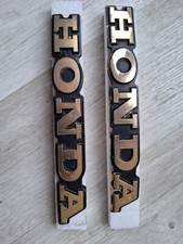 Sigle HONDA pour réservoir