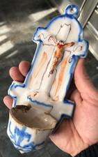 Ancien Bénitier Christ