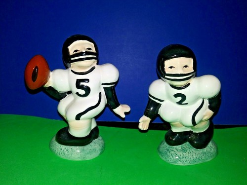 Vintage football player - 🏈,