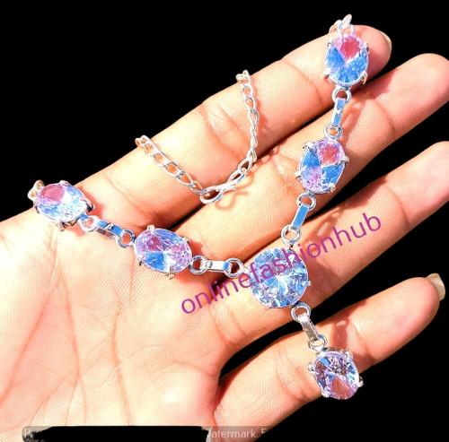 Offre collier fait main - , en