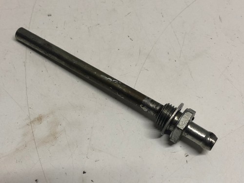Une sortie piece moteur moto - une,