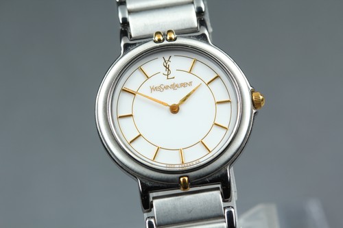 Presque comme neuve montre - [presque, neuve]