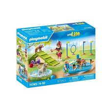 PLAYMOBIL 71745 Aire de jeux pour chiens, enfant et éducatrice, My Life, 61 piec