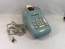 Ancienne Machine à Calculer