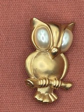 Broche vintage hibou doré aux yeux nacrés – Années 70/80