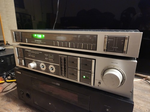 Pioneer 950 and - pioneer, sa-950