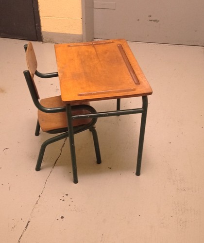 Ancien bureau enfant - d’enfant, avec