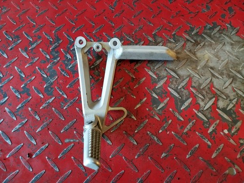 Platine repose pied arriere - platine,