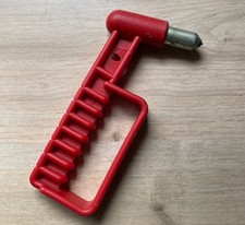 Brise-vitre Mercedes d'occasion – Outil de sécurité automobile, en bon état